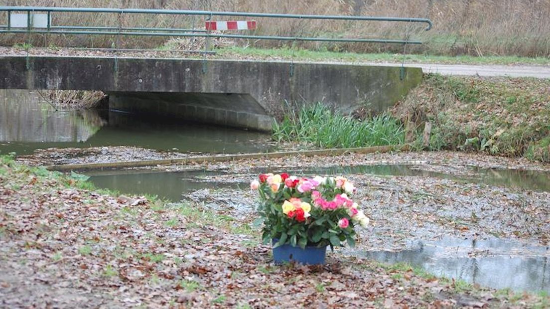 Bloemen bij ongevalplek