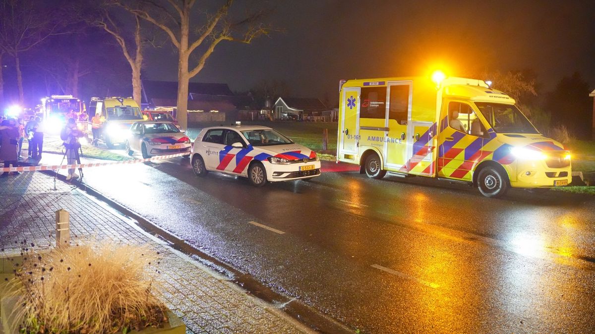 112-nieuws: Persoon overleden bij ernstig ongeluk Zevenhuizen • Veel rook bij vreugdevuur in Oude Pe