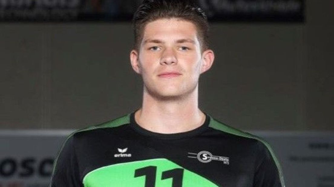 De 17-jarige Stijn de Ruijter uit Zuidwolde verruilt Sudoso-Desto voor eredivisionist Dynamo Apeldoorn (Rechten: website Sudosa-Desto)
