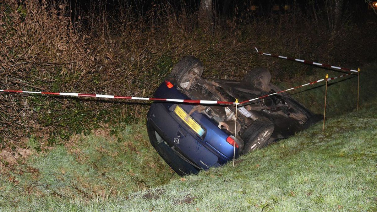 Geruststellend briefje op auto na duik in sloot bij Wapserveen