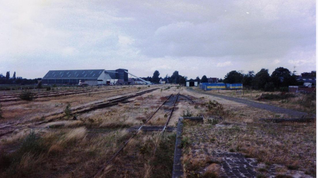 Station Stadskanaal in 1992: woest en ledig.