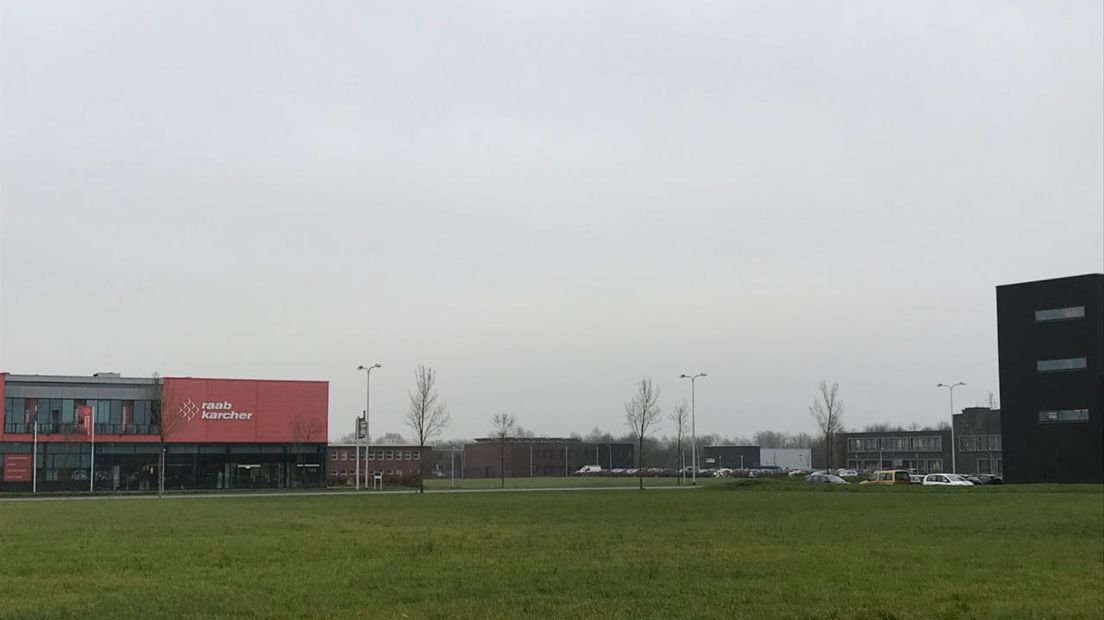 De locatie waar het nieuwe facilitair centrum moet komen (Rechten: Jeroen Kelderman/RTV Drenthe)