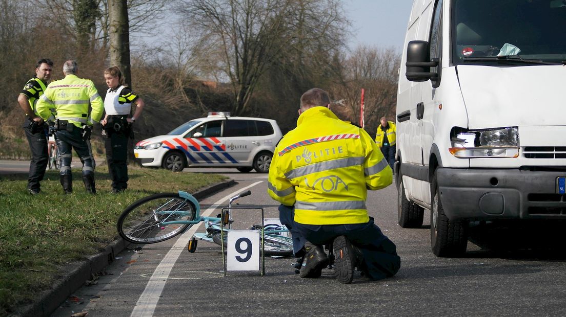 Ongeluk met meisje op de fiets in Enschede