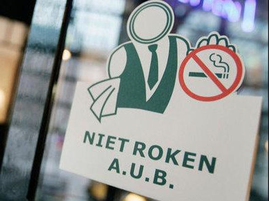 In en rond de metro mag roken al niet meer.