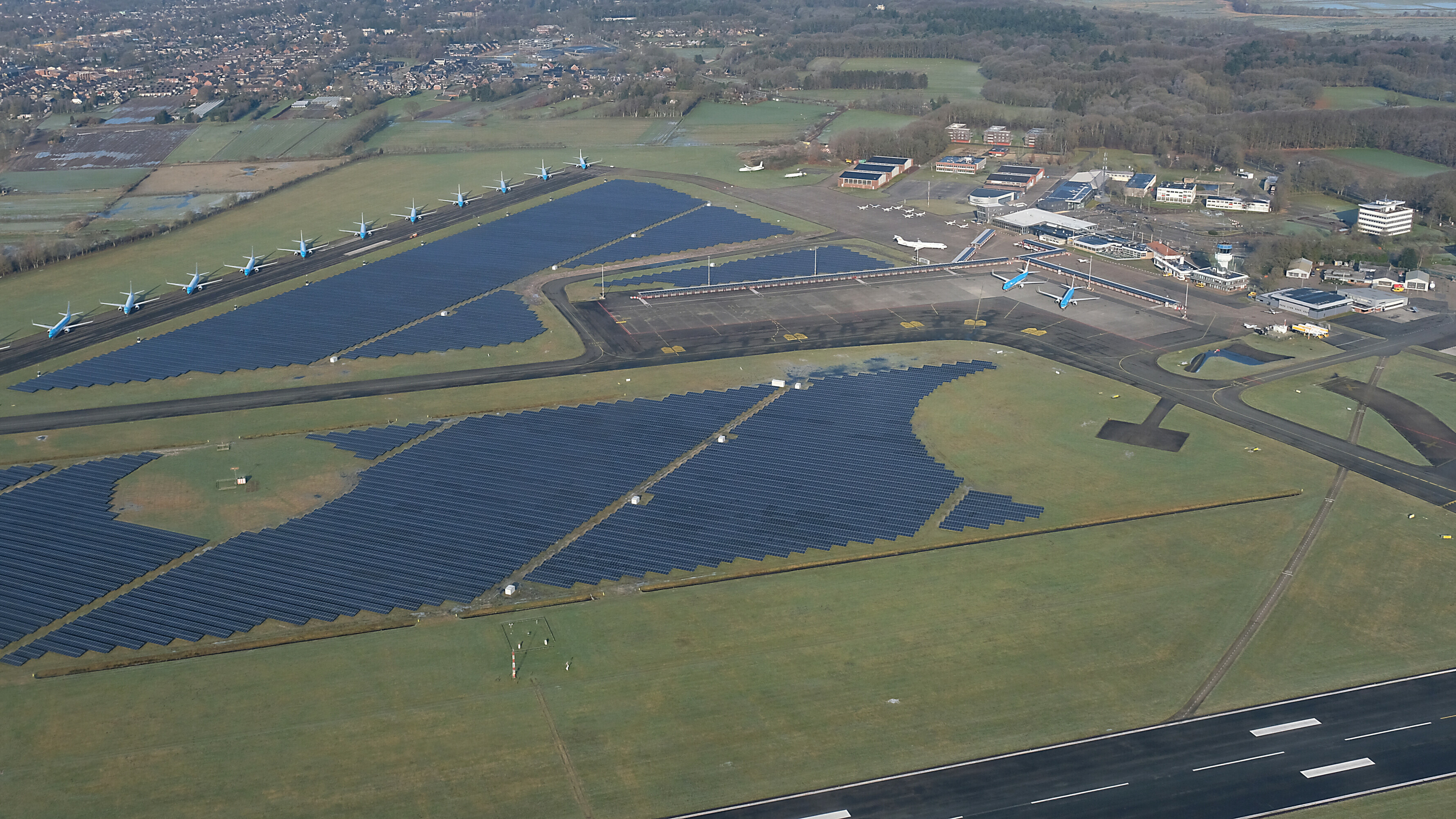 Oppositie provinciale politiek: ingrijpen in ambitieuze plannen Groningen Airport Eelde nodig