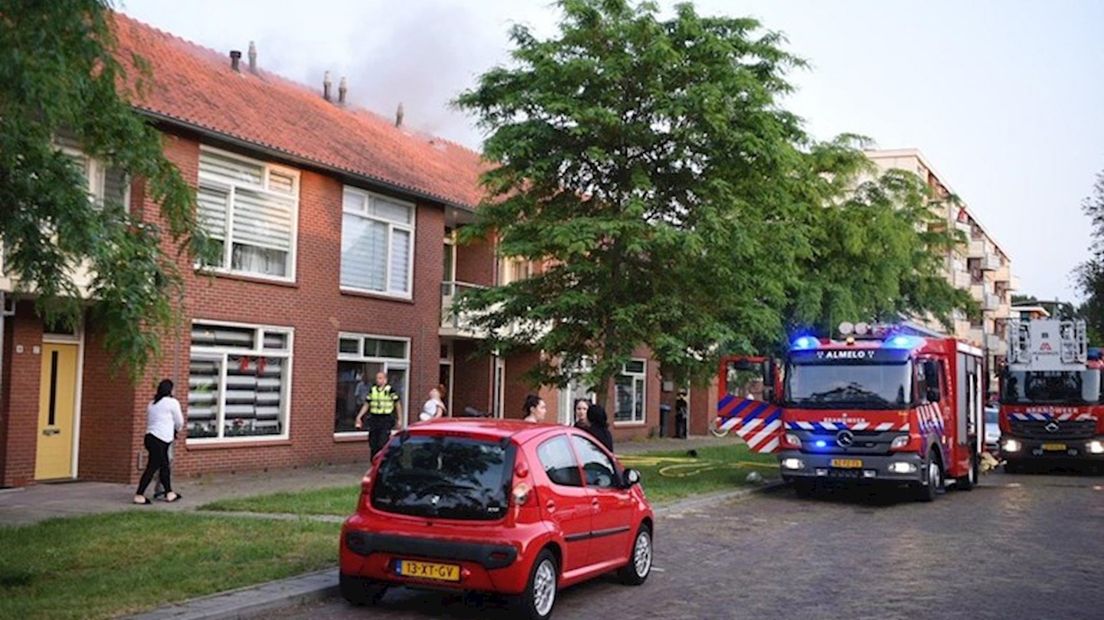 Bewoner (33) huis Almelo waar brand woedde opgepakt, politie vindt hennep