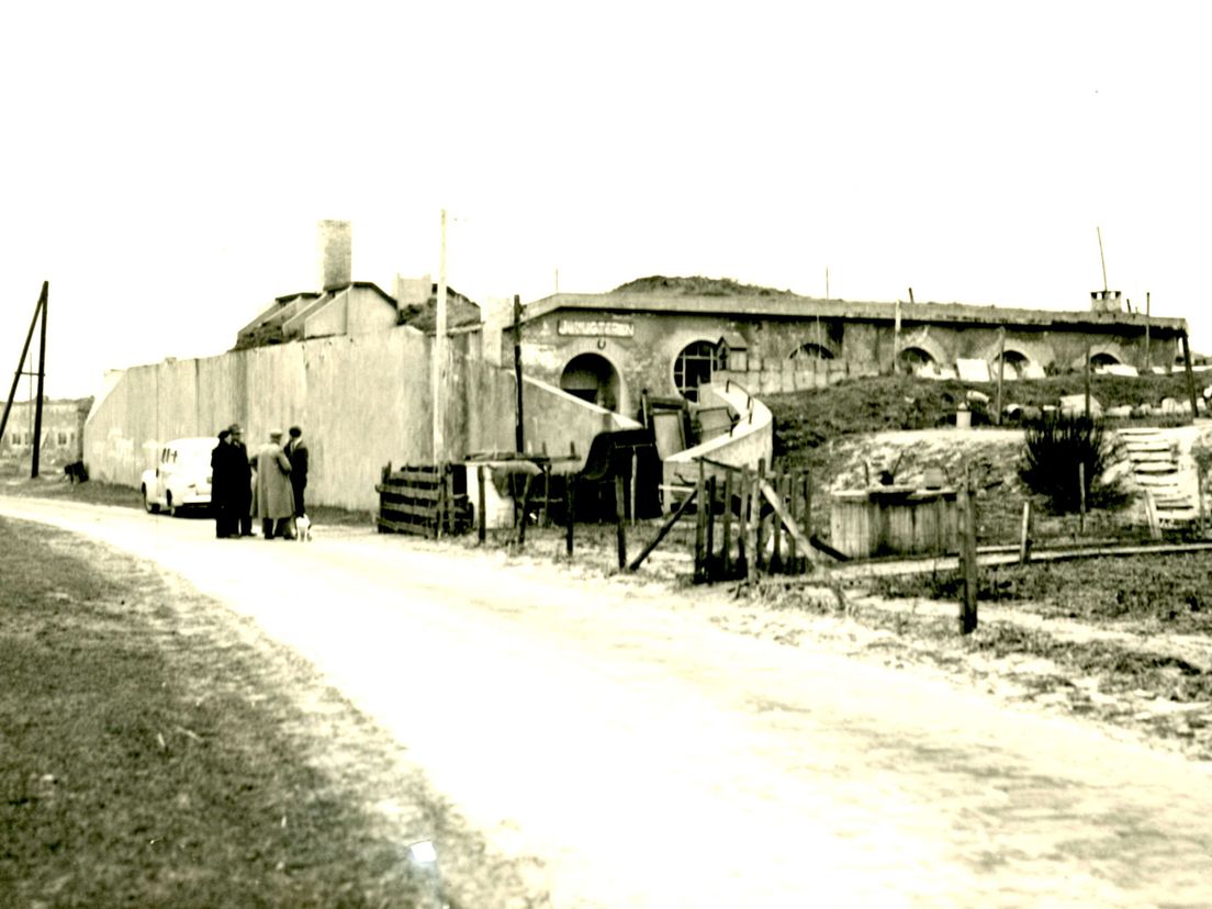 1953: bewoonde bunker Windgatseweg Rockanje
