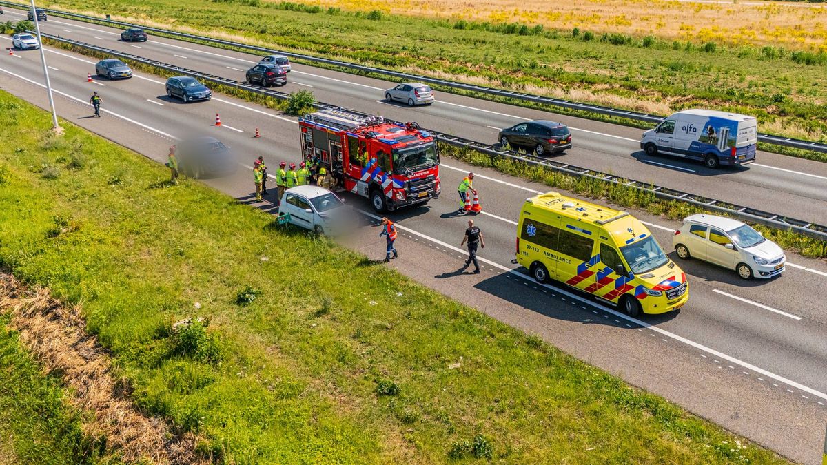Drukke avondspits door ongeluk, A12 loopt vast