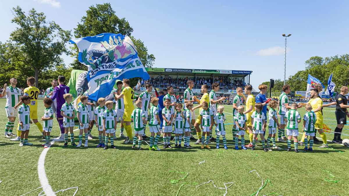 Speelschema's divisievoetbal: derby's in november en april