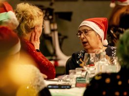 Eenzame ouderen bijeengebracht met kerstdiners: "Zoiets kan veel veranderen"