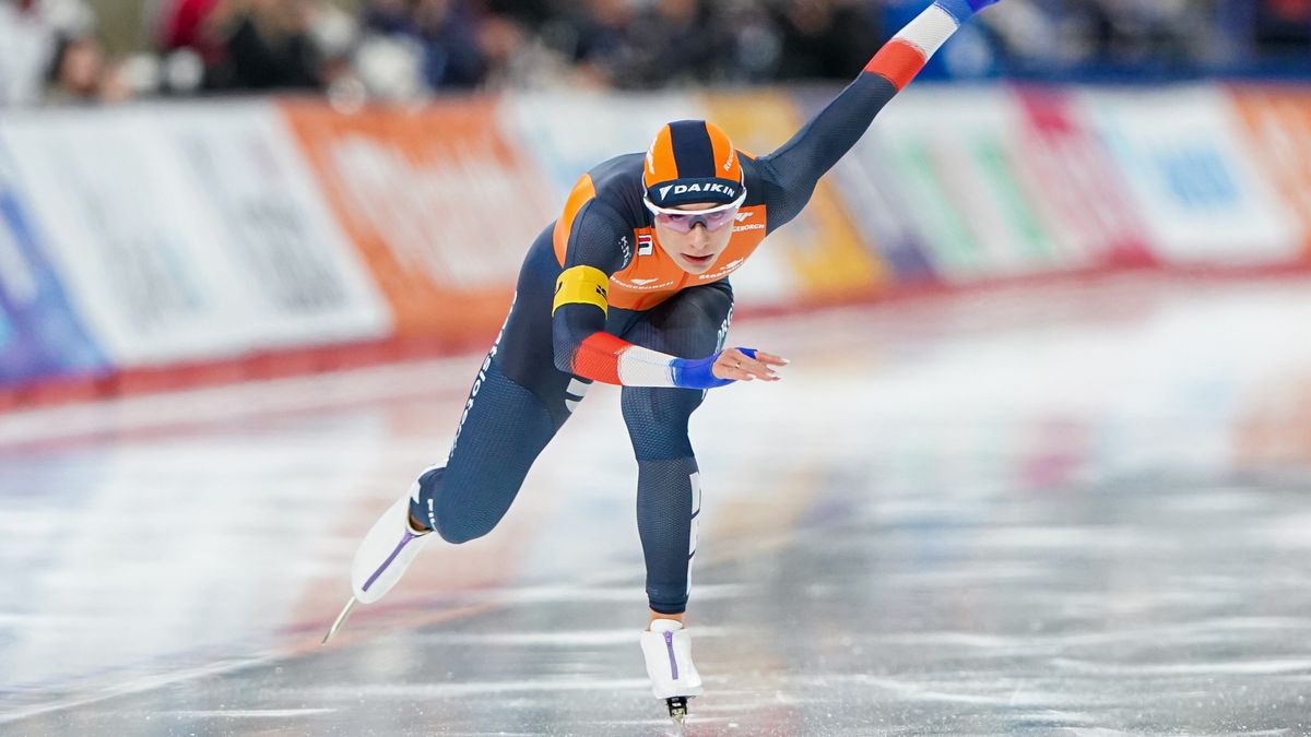 Femke Kok wint ook tweede 500 meter in Calgary | Goud voor Groenewoud en Rijpma-de Jong op ploegenac