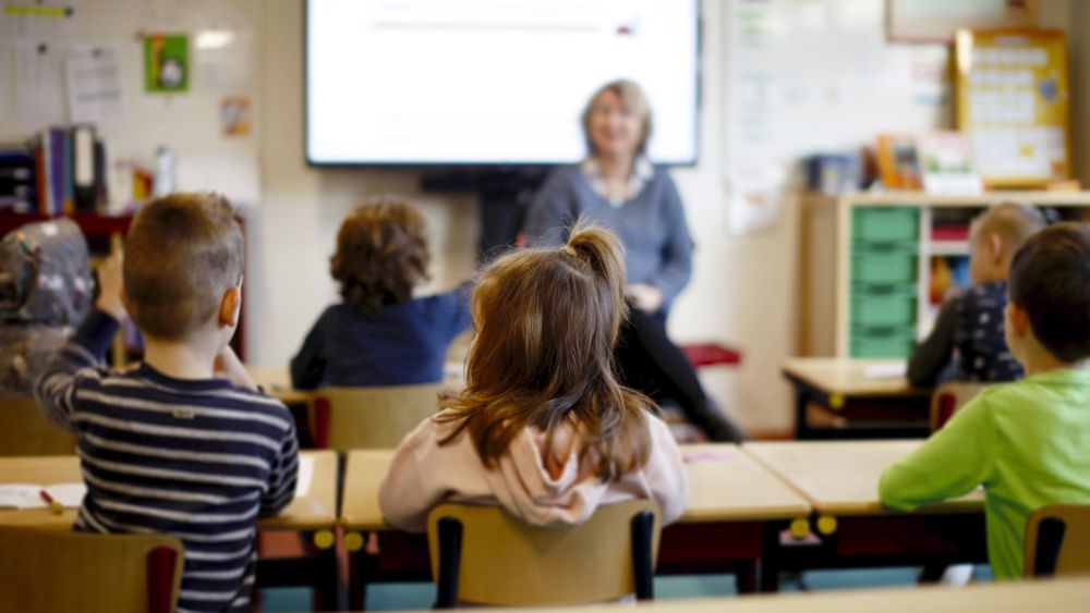 Twee tot zes extra lesuren per week voor Groningse basisschoolkinderen