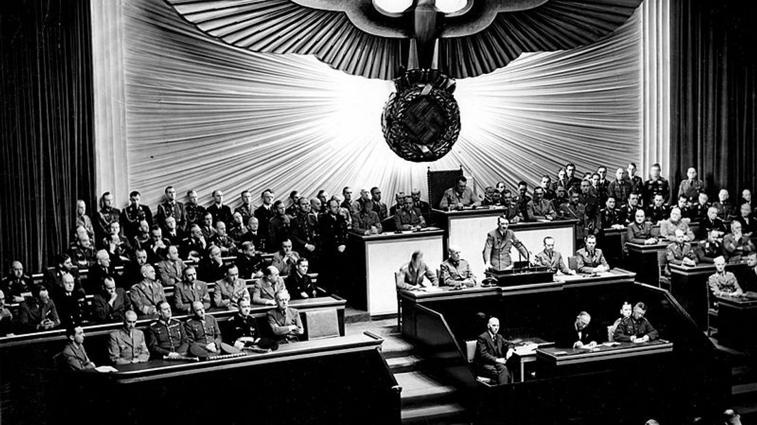 Hitler spreekt de Reichstag toe, 19 juli 1940 - publiek domein