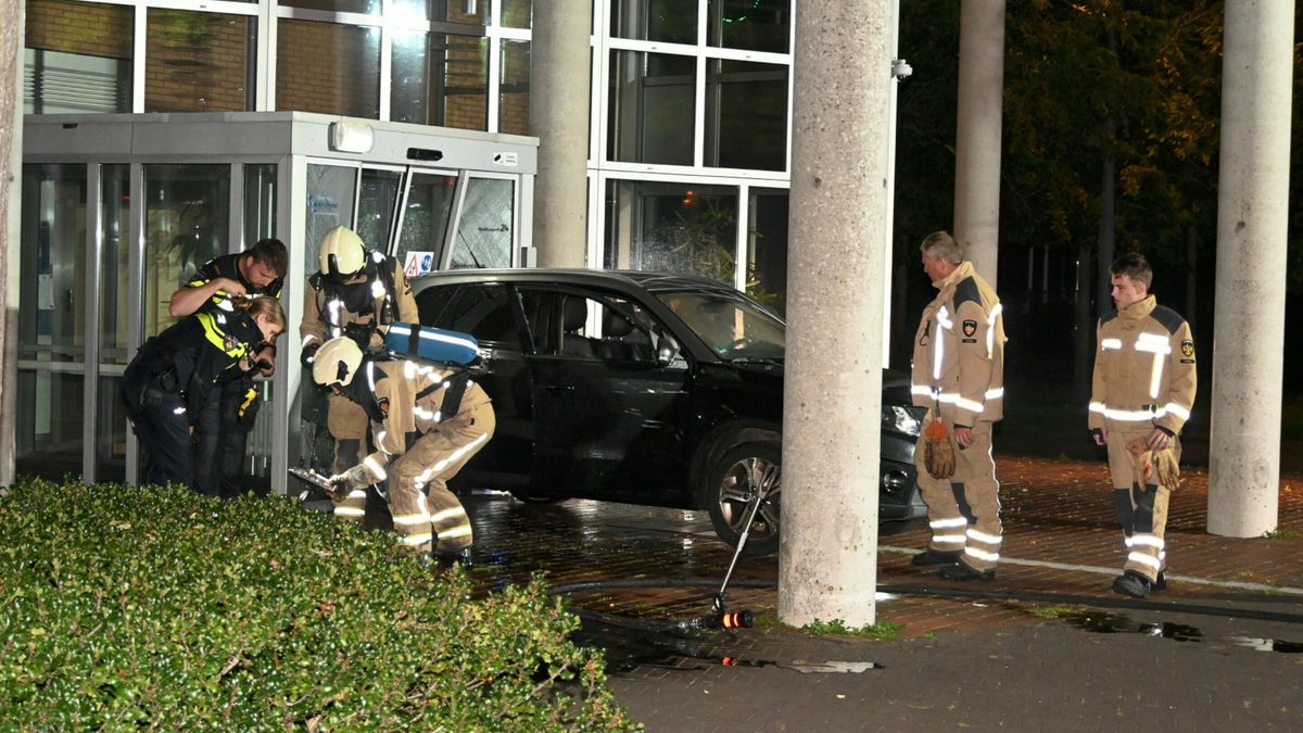 Man die inreed op gemeentehuis Hoogeveen vrijgelaten, blijft nog wel verdachte