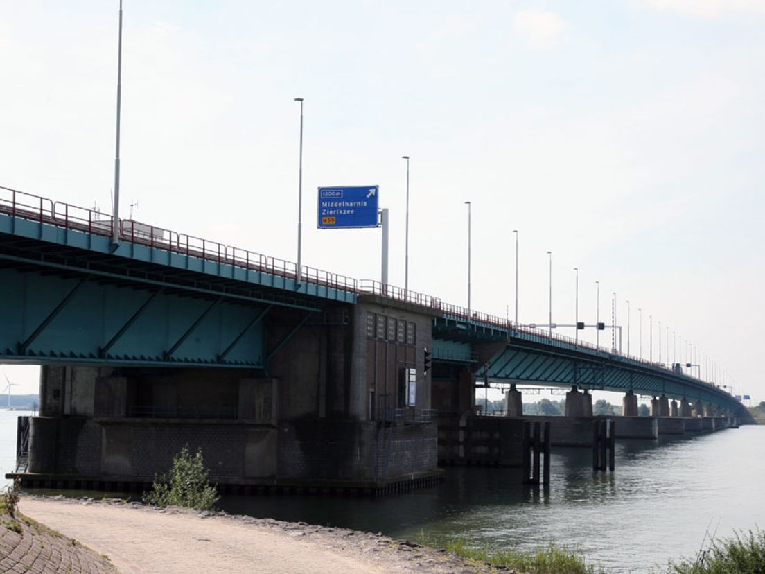 Haringvlietbrug