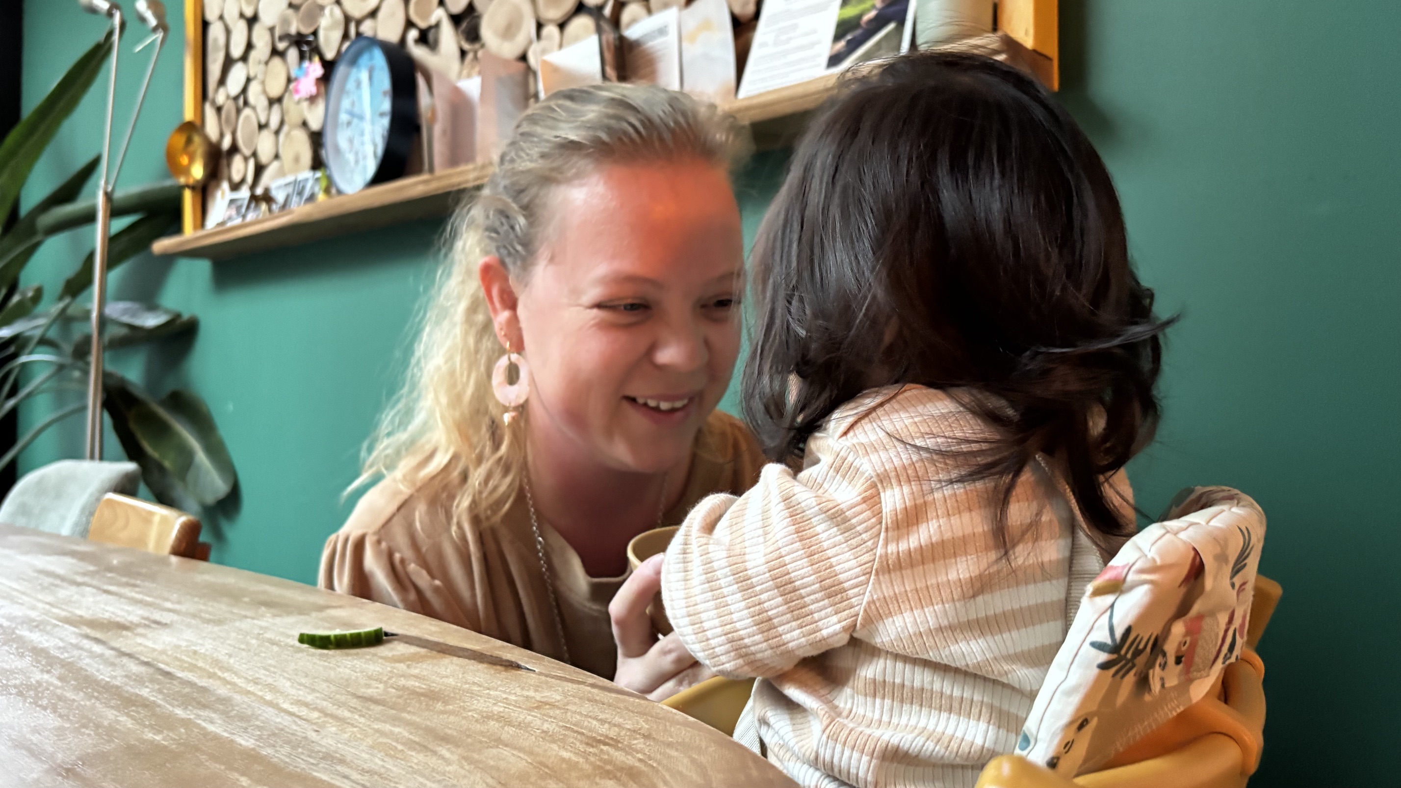 Meer pleegouders nodig: Lydia en Barrie bieden kinderen een veilige plek