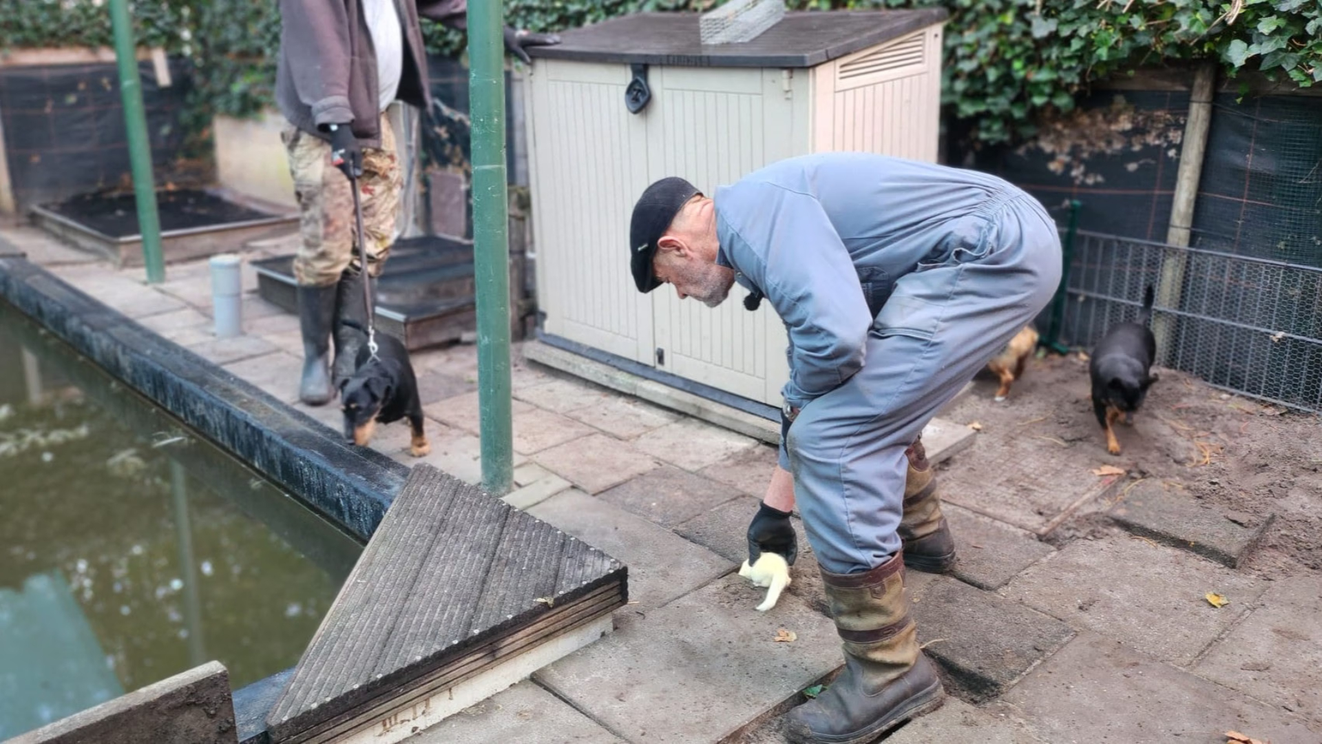 Fretteur Nico Kraaijeveld met zijn team.