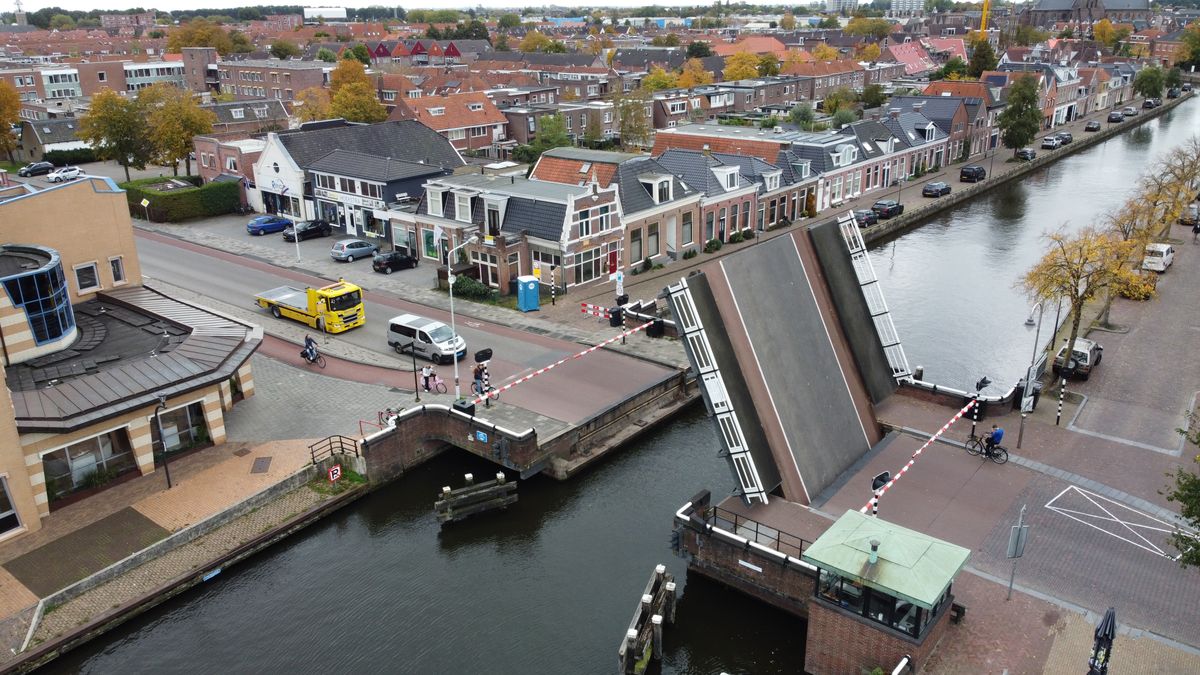Werk aan Oppenhuizerbrug in Sneek duurt een week langer dan gepland