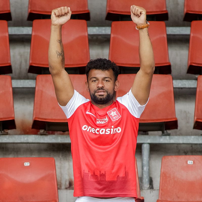 Leroy Labylle verlengt zijn contract bij MVV L1 Nieuws