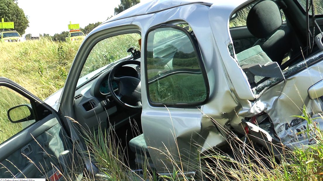 De auto van het slachtoffer raakte zwaar beschadigd