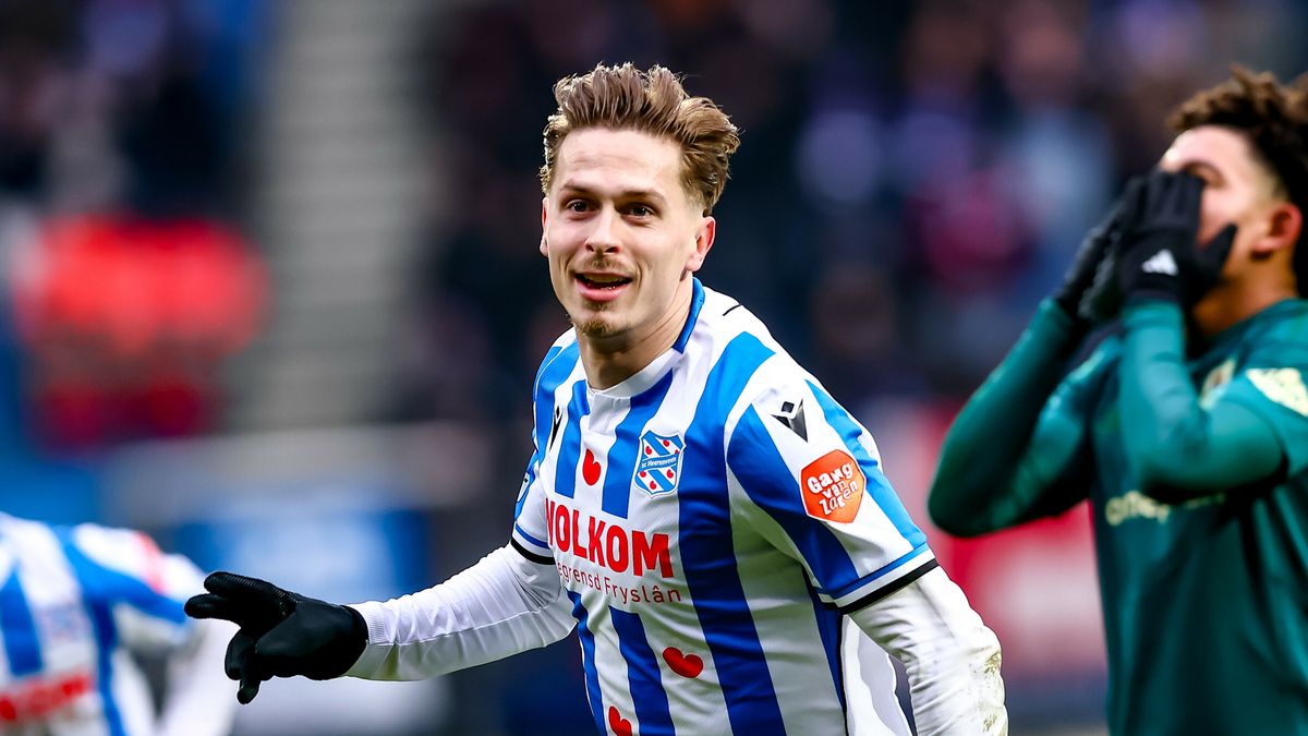 sc Heerenveen verslaat PEC Zwolle na slordig begin: 