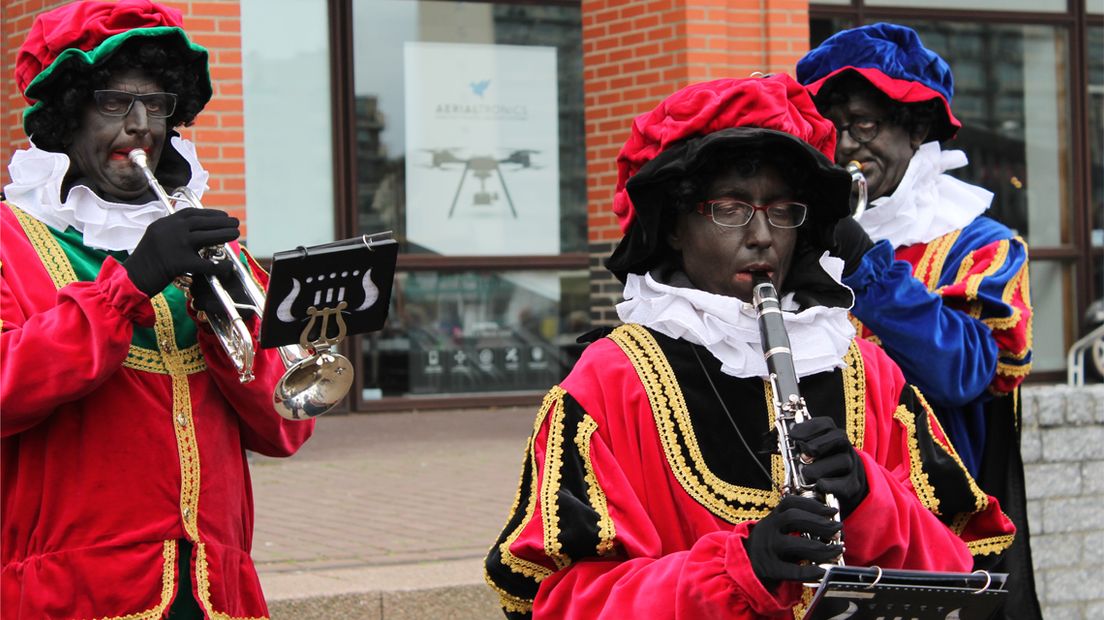 Intocht Sinterklaas op Scheveningen.