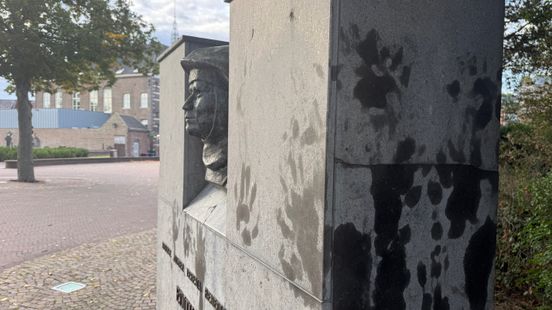 Edith Stein-monument besmeurd: kwajongenswerk, maar de daders staan op beeld Home