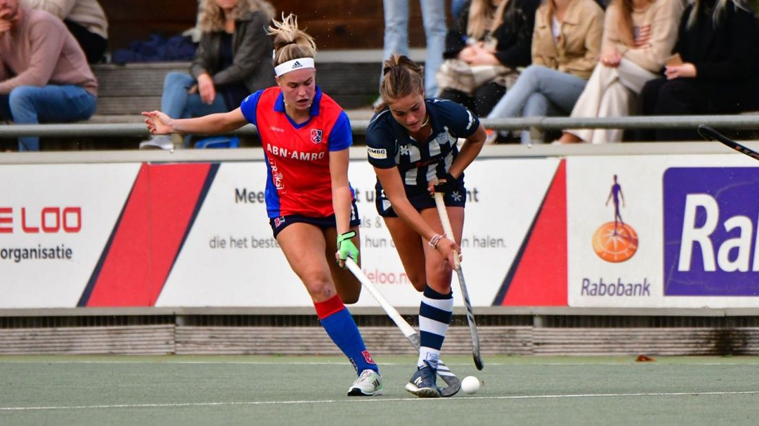 SCHC'er Pien Dicke in duel met haar zusje Jip Dicke van HDM
