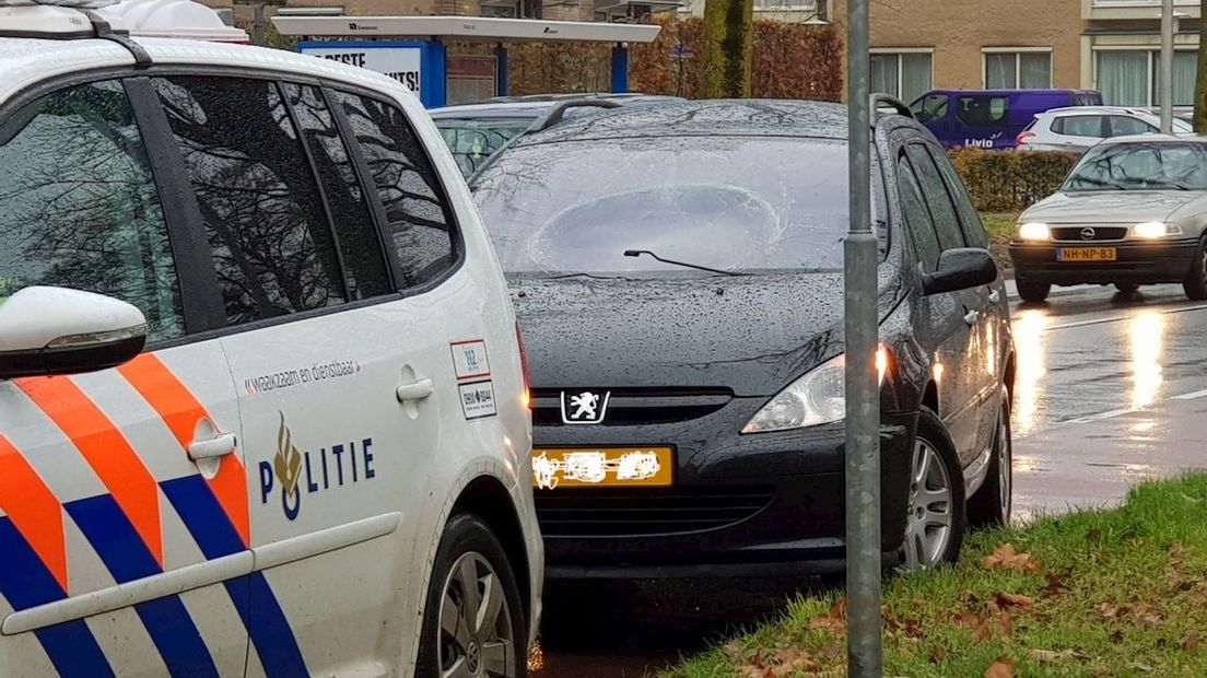 Voetganger belandde op voorruit
