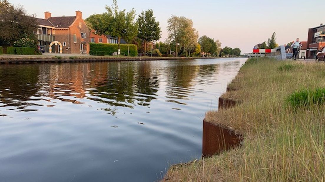 Gedupeerde bewoners langs kanaal Almelo-De Haandrik willen snel een oplossing