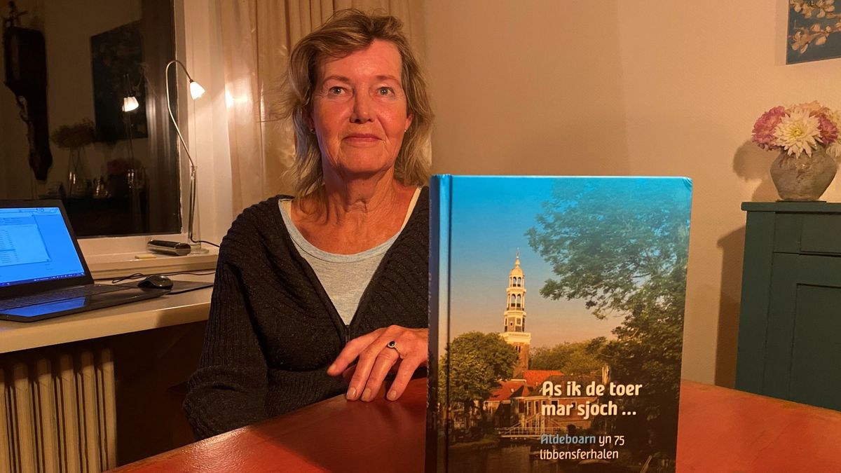 Twee 'Boarnsters' bundelen levensverhalen van 75 dorpsgenoten in dik boek