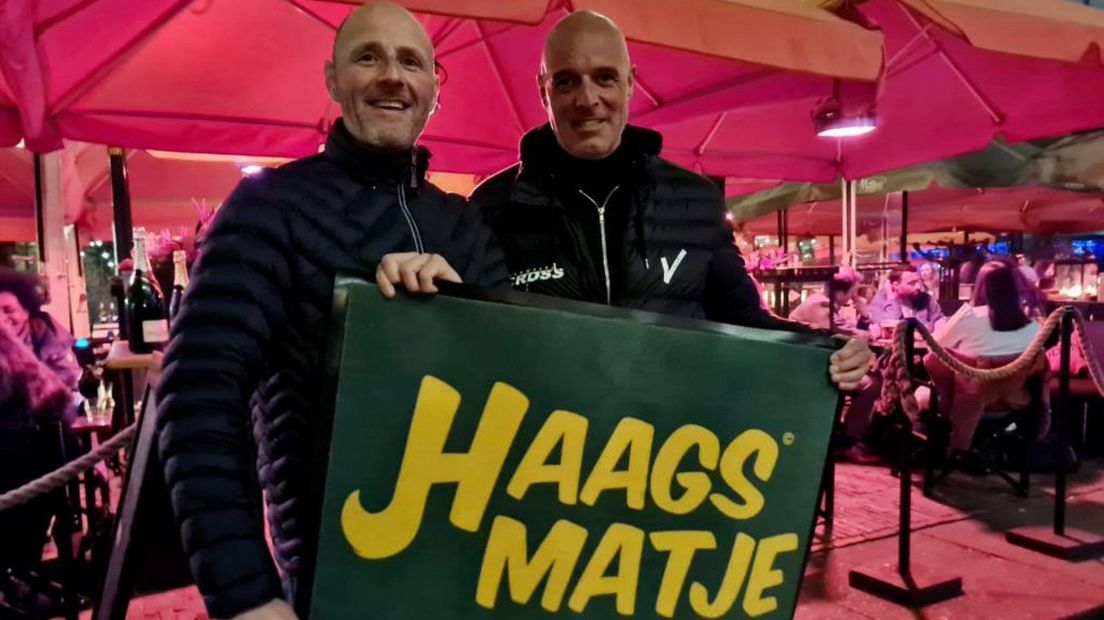 Roy (links) met Haags Matje XL