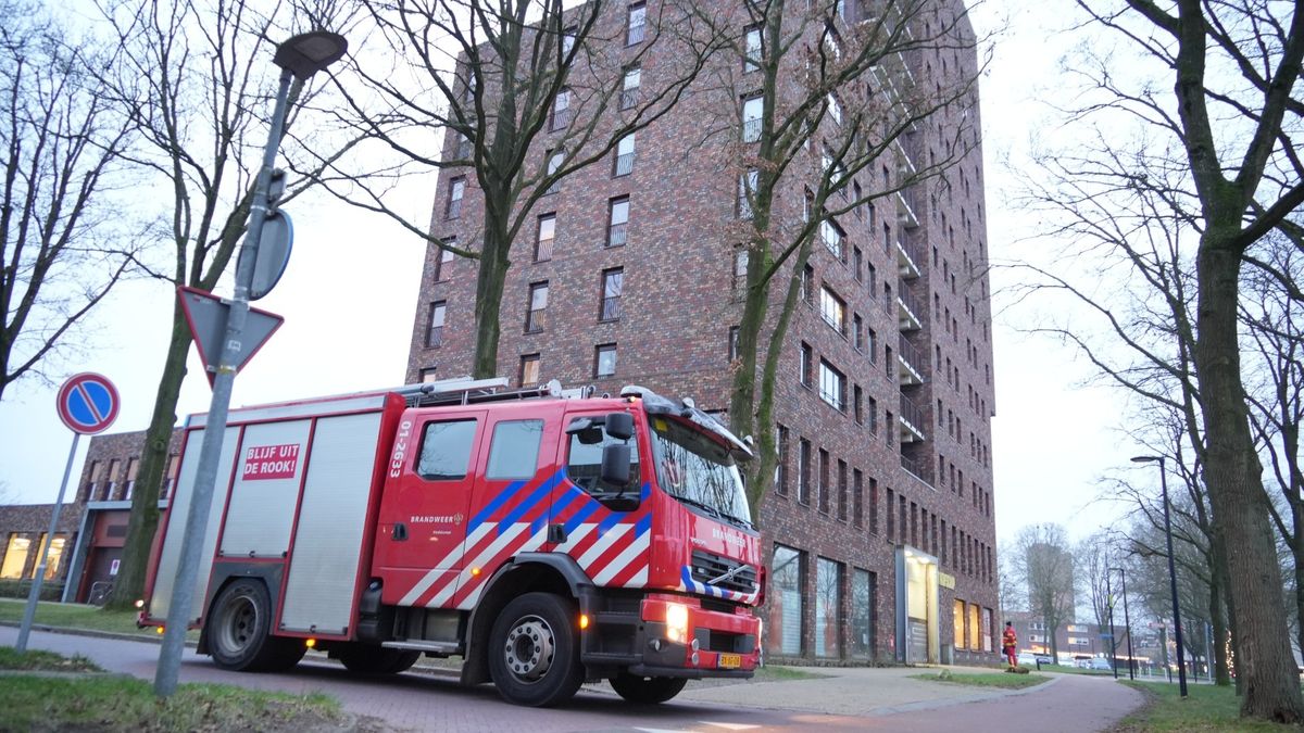 112-nieuws: Flatgebouw in Stadskanaal deels ontruimd wegens koolmonoxide • Brand in noodwoning in Mi