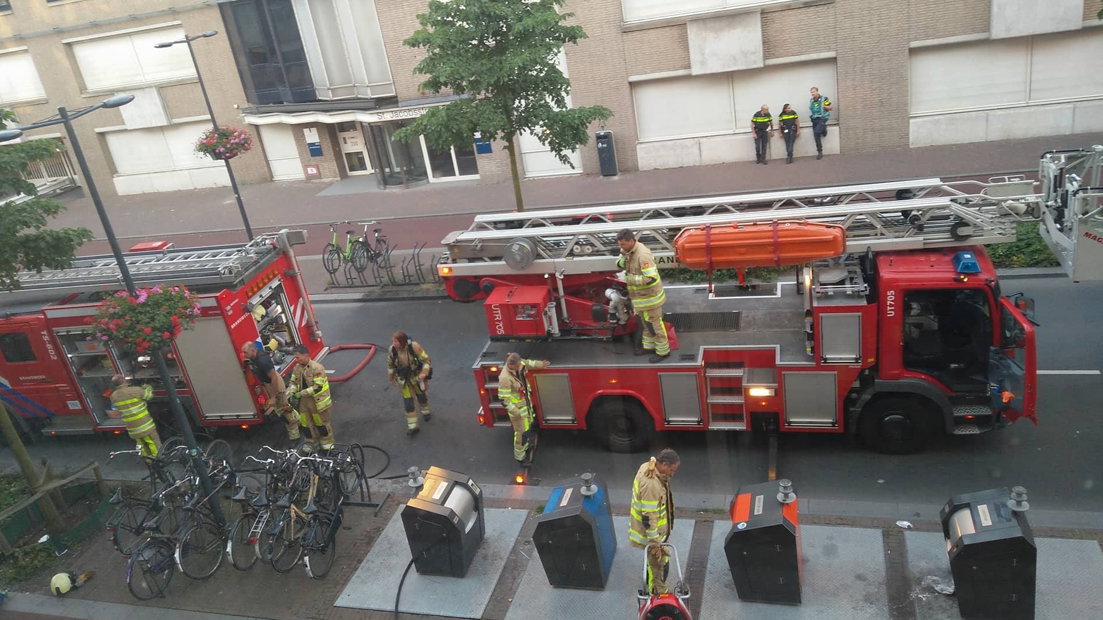 De brandweer rukte op 14 juni uit voor een brand bij de Kunstuitleen in Utrecht.