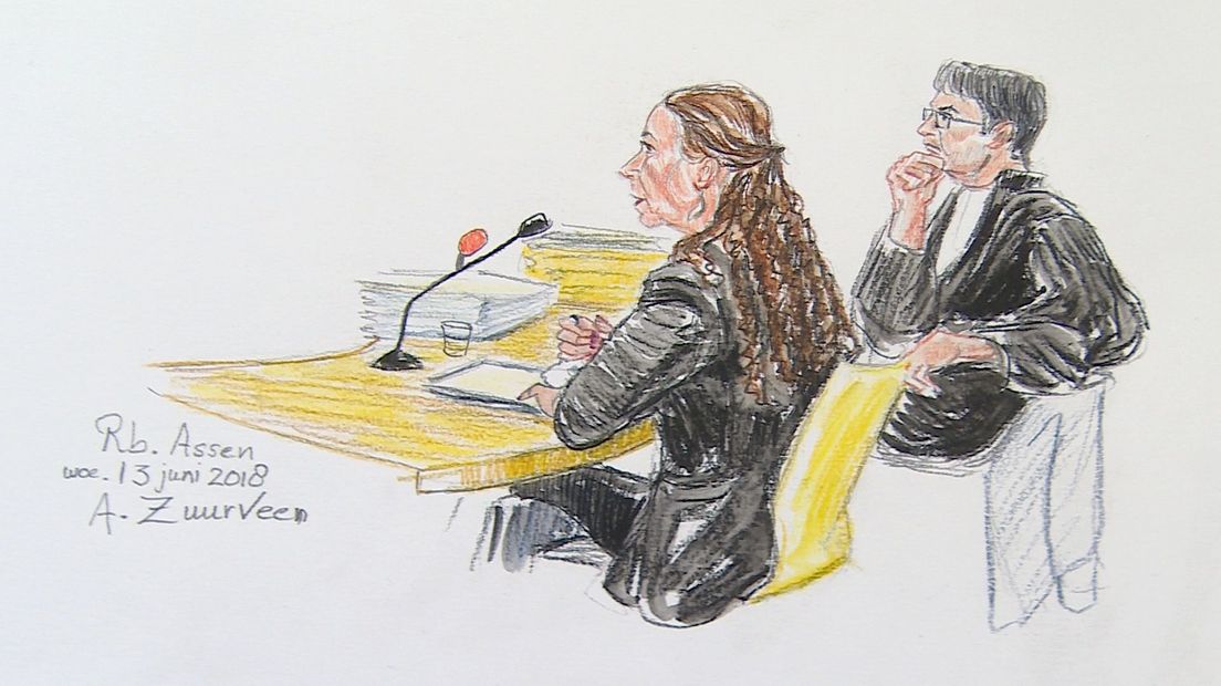 Heleen J. in de rechtbank in Assen met haar advocaat
