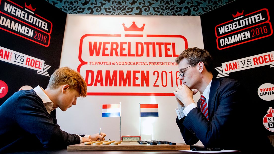 Jan Groenendijk en Roel Boomstra (r.) (Rechten: ANP / Koen van Weel)