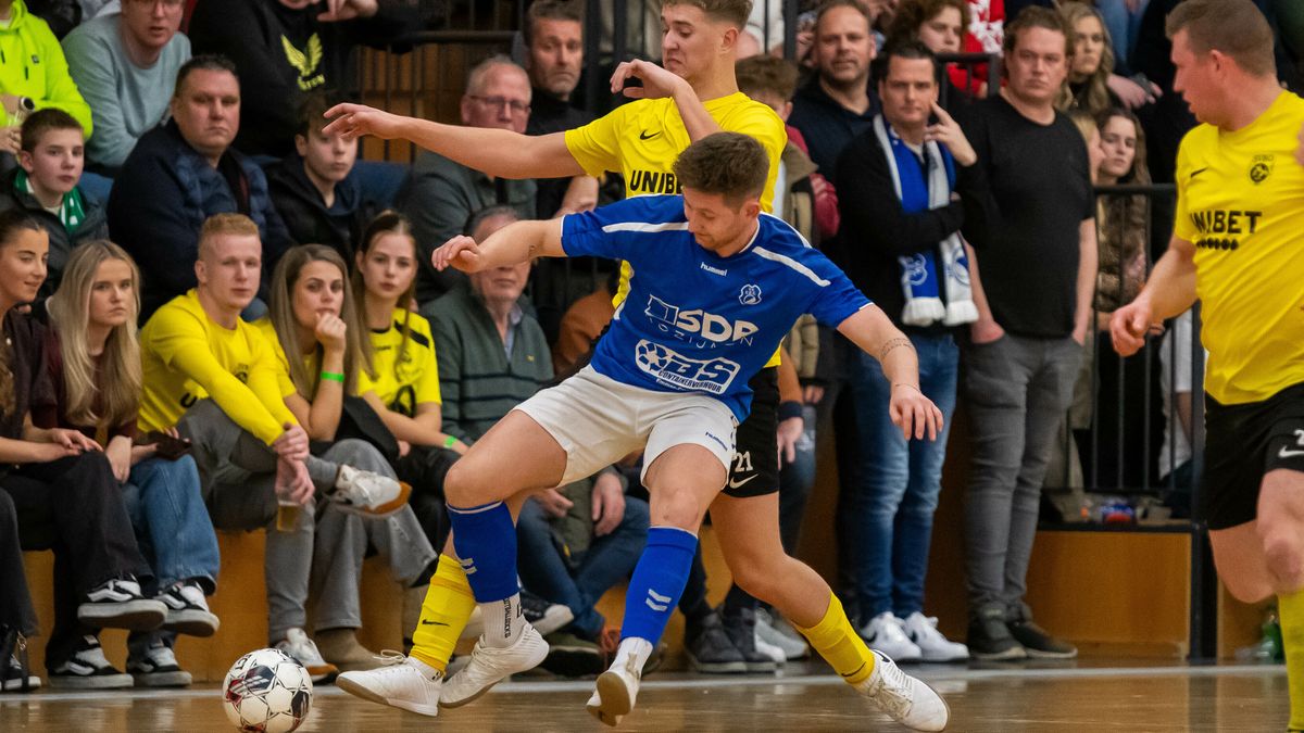 Resultaten halve finale Protos Weering Zaalvoetbaltoernooi