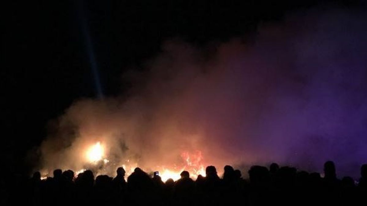 VIDEO: Het paasvuur in Megchelen brandt al 200 jaar