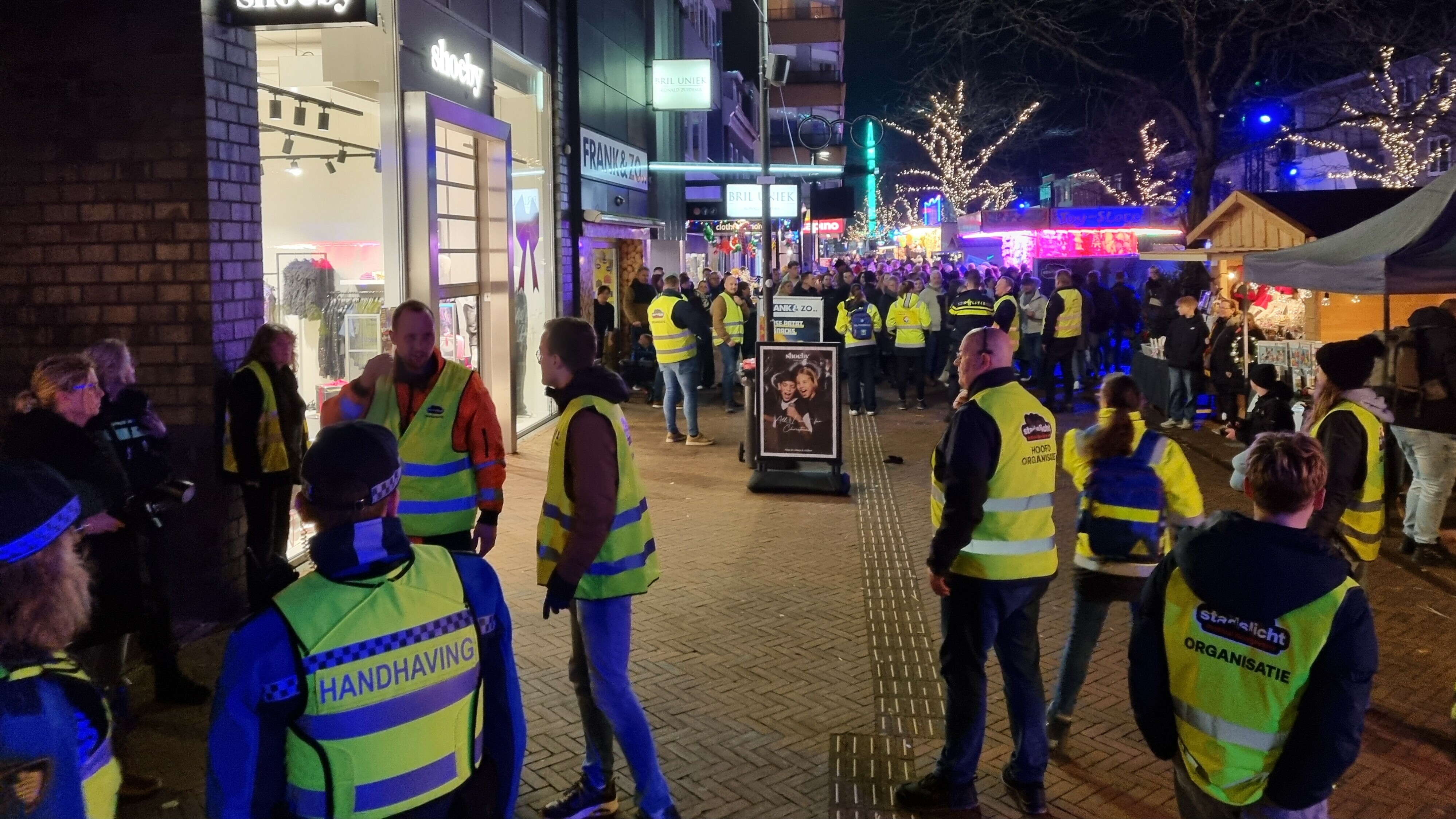 Gaslekkage in winkel Hoofdstraat Hoogeveen tijdens Stadslichtfestival