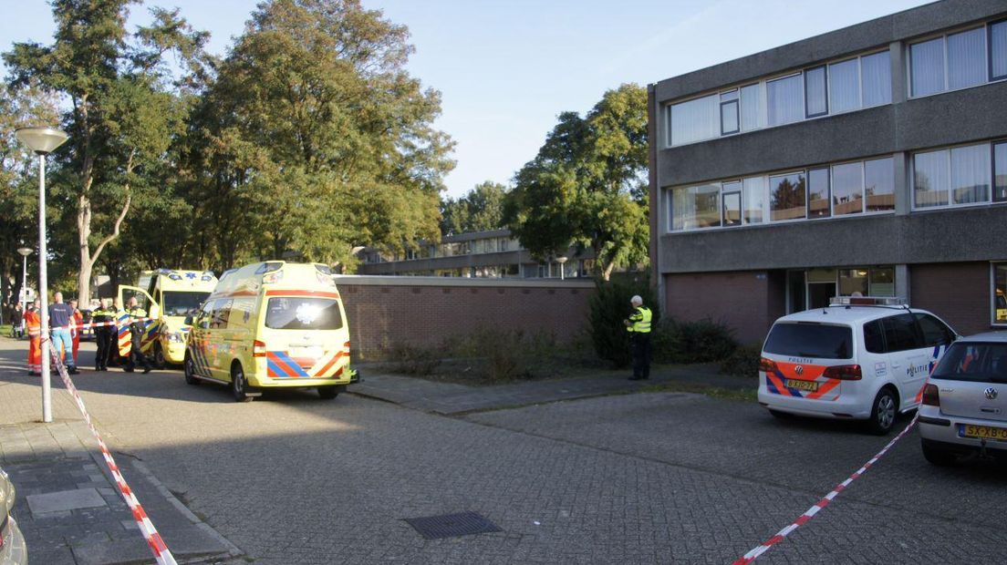 De politie zette de omgeving af na de schietpartij (Rechten: Van Oost Media)