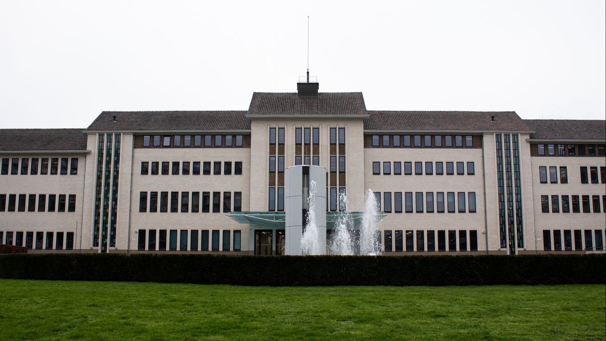 Man uit Hoensbroek liet meisjes sadistische handelingen uitvoeren en moet 5 jaar de cel in