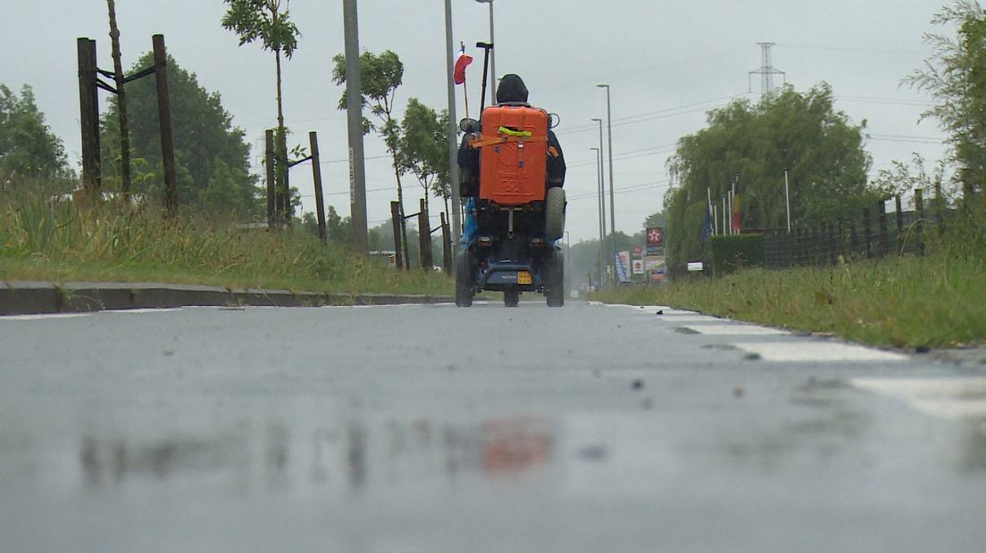 77-jarige rijdt dwars door Frankrijk op scootmobiel