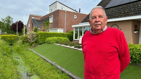 Kunstgras leek dé oplossing voor Wim, nu hangt er een dwangsom boven het hoofd