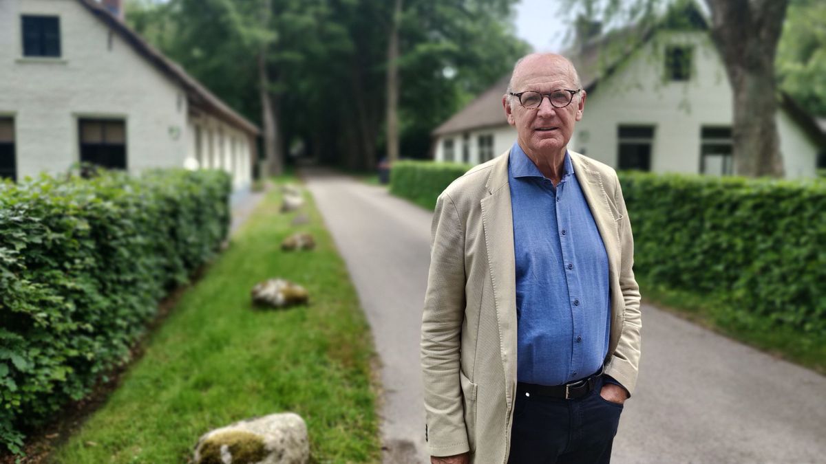 Philip Freriks toergids tijdens nieuwe luistertocht in Frederiksoord