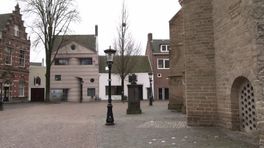 Iconische woning van licht en lucht verscholen een kerk in Utrecht