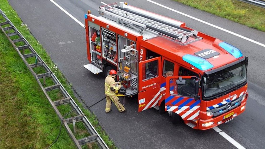 Brandweer in actie bij ernstig ongeluk op A1 bij Holten
