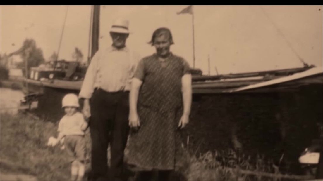 De laatste turfschipper van Meppel is niet meer.