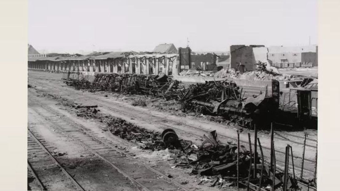 Na het bombardement was er weinig over van de munitietrein