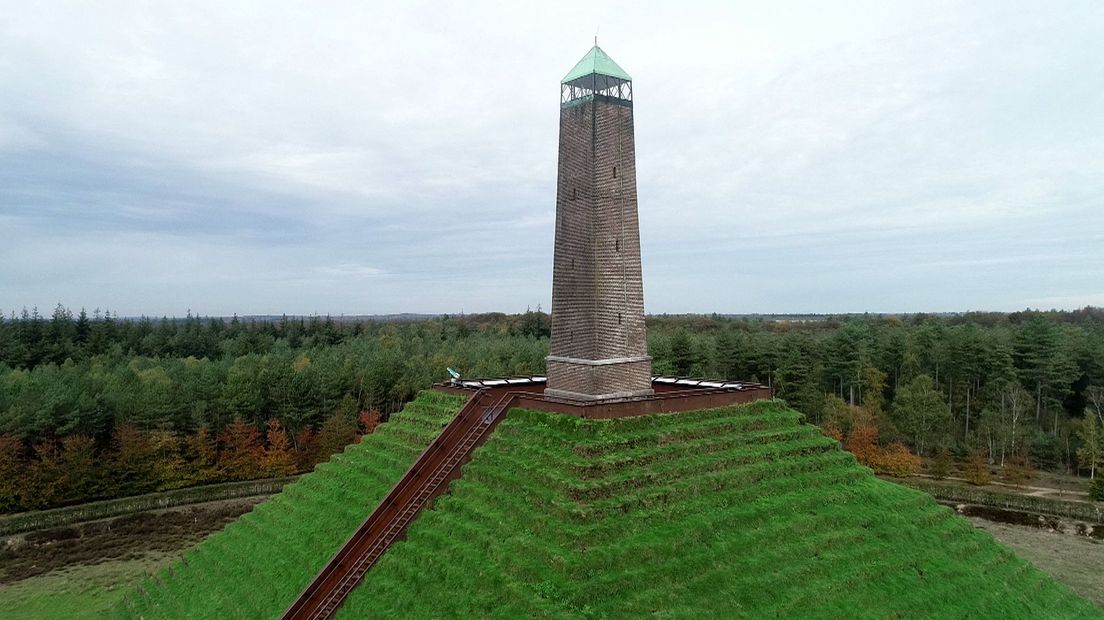 De Pyramide van Austerlitz