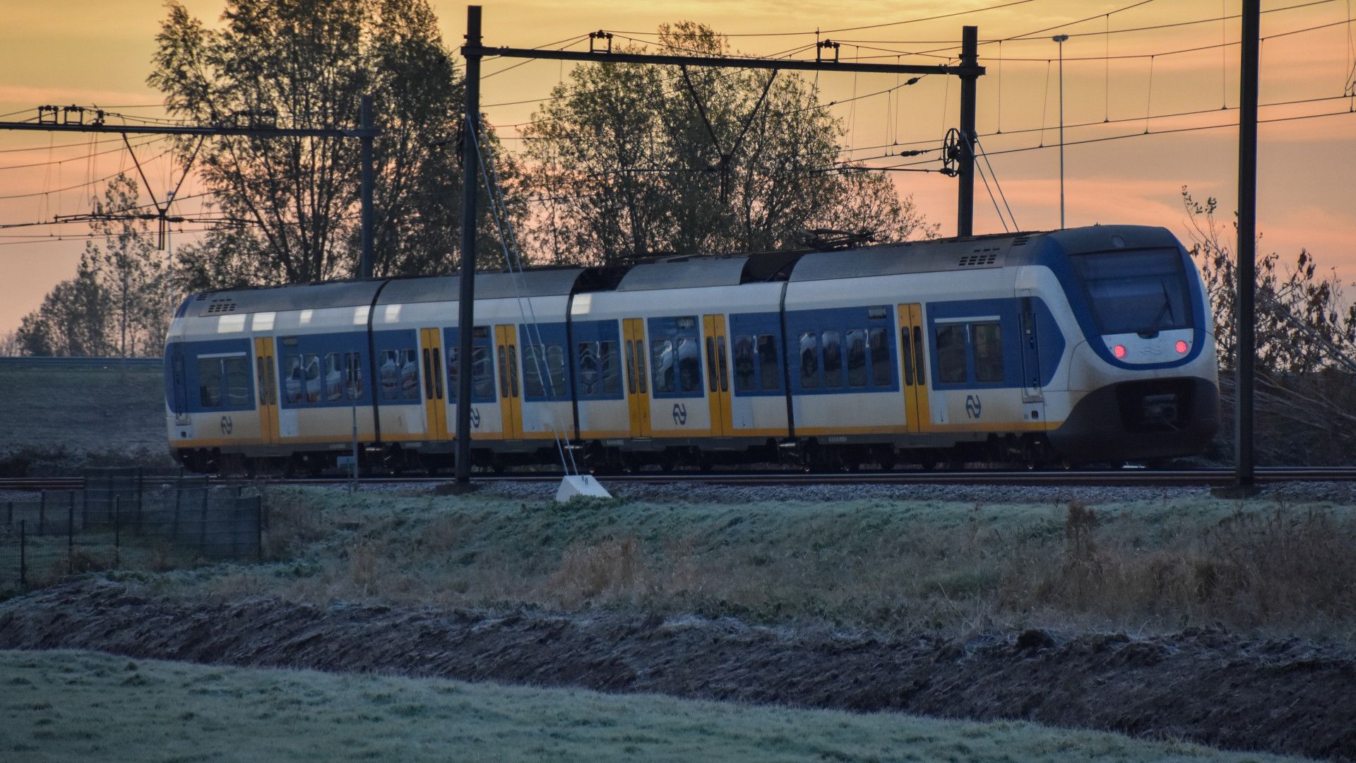 Geen Treinen Op Traject Den Haag Centraal - Utrecht Centraal, Omreizen ...